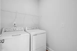 304 Seagrass Cir, Wendell, NC 27591 - Photo 20