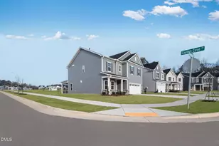 304 Seagrass Cir, Wendell, NC 27591 - Photo 2