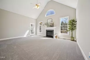 104 Hillspring Ln, Holly Springs, NC 27540 - Photo 8