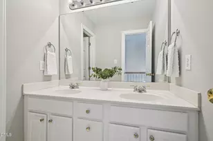 104 Hillspring Ln, Holly Springs, NC 27540 - Photo 30