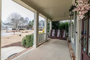 105 Larkhaven Pl, Apex, NC 27539 - Photo 4