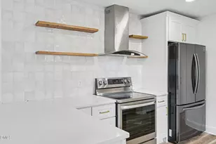 209 E Lavender Ave, Durham, NC 27704 - Photo 16