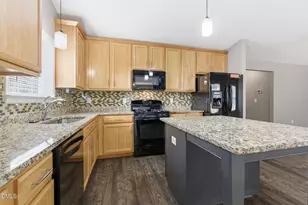 841 Bridlemine Dr, Fuquay Varina, NC 27526 - Photo 16