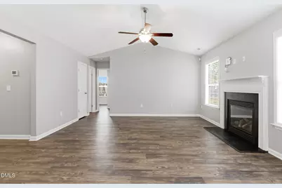 841 Bridlemine Drive, Fuquay-Varina, NC 27526 - Photo 8