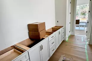221 Dublin Rd, Raleigh, NC 27609 - Photo 8