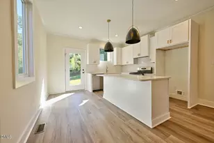 1606B Juniper St, Durham, NC 27703 - Photo 6