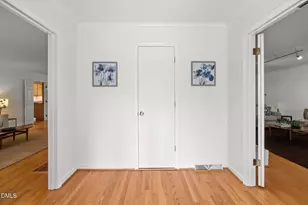 3841 Somerset Dr, Durham, NC 27707 - Photo 8