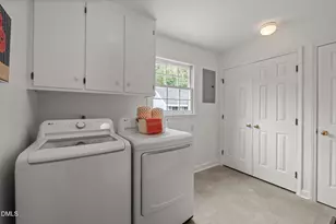 3841 Somerset Dr, Durham, NC 27707 - Photo 14