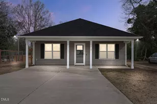 512 W Lofton St, Lillington, NC 27546 - Photo 1