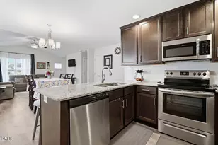 512 W Lofton St, Lillington, NC 27546 - Photo 16