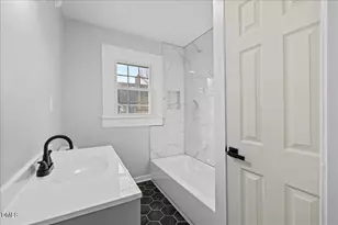 719 Center Ave, Burlington, NC 27215 - Photo 20