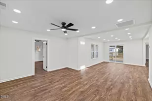 719 Center Ave, Burlington, NC 27215 - Photo 6