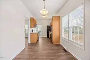 835 Brookhannah Ct, Fuquay Varina, NC 27526 - Photo 10