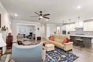 10310 Sablewood Dr, Raleigh, NC 27617 - Photo 8