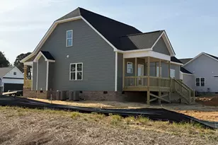 135 Bryant Farm Dr, Selma, NC 27576 - Photo 4