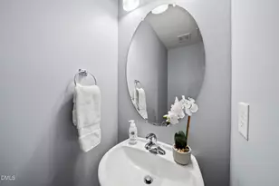 8041 Sycamore Hill Ln, Raleigh, NC 27612 - Photo 14