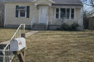 328 Mulberry St, Reidsville, NC 27320 - Photo 1