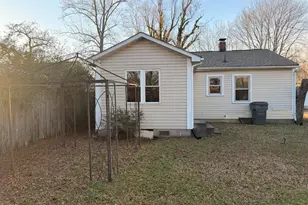 328 Mulberry St, Reidsville, NC 27320 - Photo 10