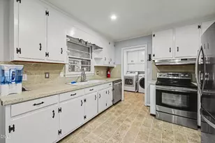 3004 Shaftsbury St, Durham, NC 27704 - Photo 14