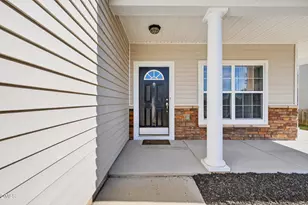 60 Rowan Dr, Clayton, NC 27520 - Photo 4
