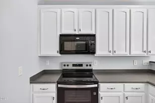 60 Rowan Dr, Clayton, NC 27520 - Photo 10