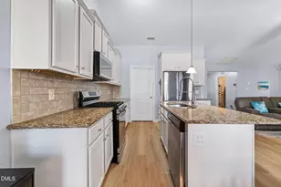 35 Mountain Vw Dr, Garner, NC 27529 - Photo 10