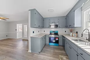 54 Lynn Ln, Selma, NC 27576 - Photo 6