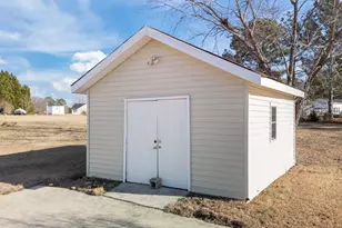 54 Lynn Ln, Selma, NC 27576 - Photo 22