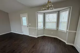 300 Melanie Ct, Clayton, NC 27520 - Photo 6