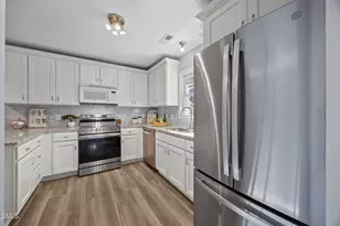 103 Inverness Ct, Cary, NC 27511 - Photo 4