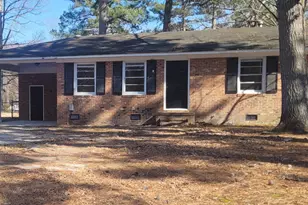 403 Huntington Rd, Tarboro, NC 27886 - Photo 2