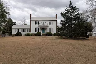 301 W Thorndale Dr, Oxford, NC 27565 - Photo 1