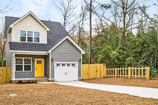 945 W Lowe Ave, Southern Pines, NC 28387 - Photo 2