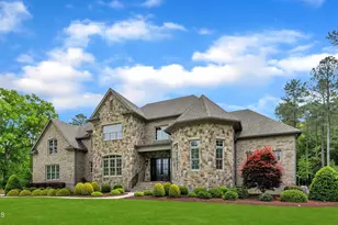 628 Carolina Crossings Dr, Apex, NC 27523 - Photo 2