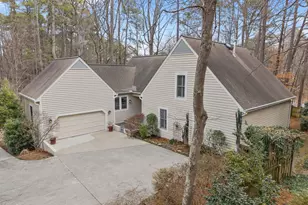 110 Linnaeus Pl, Chapel Hill, NC 27514 - Photo 2