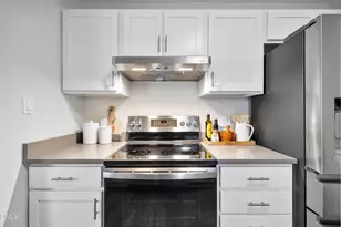 512 Ellis Ct, Raleigh, NC 27603 - Photo 16