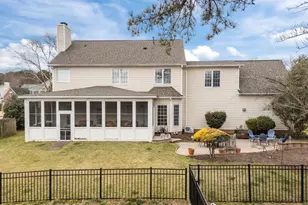 110 Mereworth Pl, Cary, NC 27513 - Photo 18