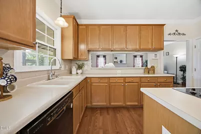 110 Mereworth Place, Cary, NC 27513 - Photo 18