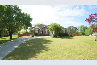 400 Knolls View Drive, Fuquay Varina, NC 27526 - Photo 2