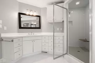 204 Rosehaven Dr, Raleigh, NC 27609 - Photo 24