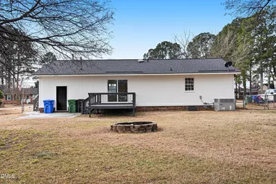 1120 W Pope Street, Benson, NC 27504 - Photo 32