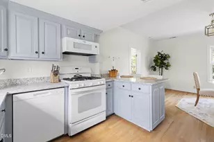 314 W Queen St, Hillsborough, NC 27278 - Photo 22