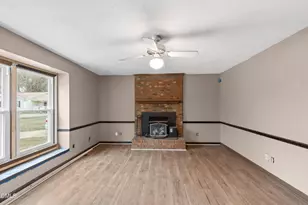 2605 Valley Woods Ct, Raleigh, NC 27613 - Photo 2