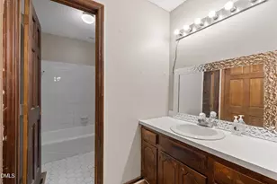 2605 Valley Woods Ct, Raleigh, NC 27613 - Photo 8