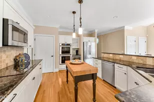 101 Collinson Dr, Chapel Hill, NC 27514 - Photo 16