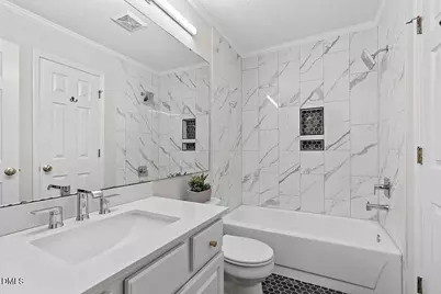 1200 Westview Lane #101, Raleigh, NC 27605 - Photo 8