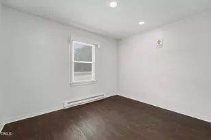 170 Flowers Rd, Mount Olive, NC 28365 - Photo 6