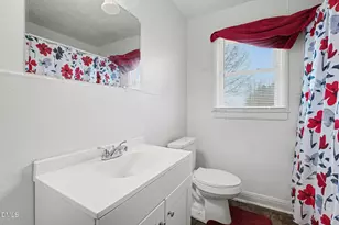 170 Flowers Rd, Mount Olive, NC 28365 - Photo 10