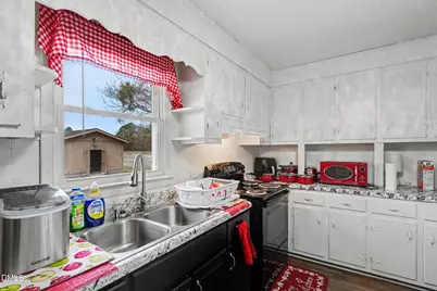 170 Flowers Road, Mount Olive, NC 28365 - Photo 14