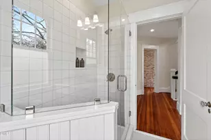 301 Hillsborough St, Chapel Hill, NC 27514 - Photo 32